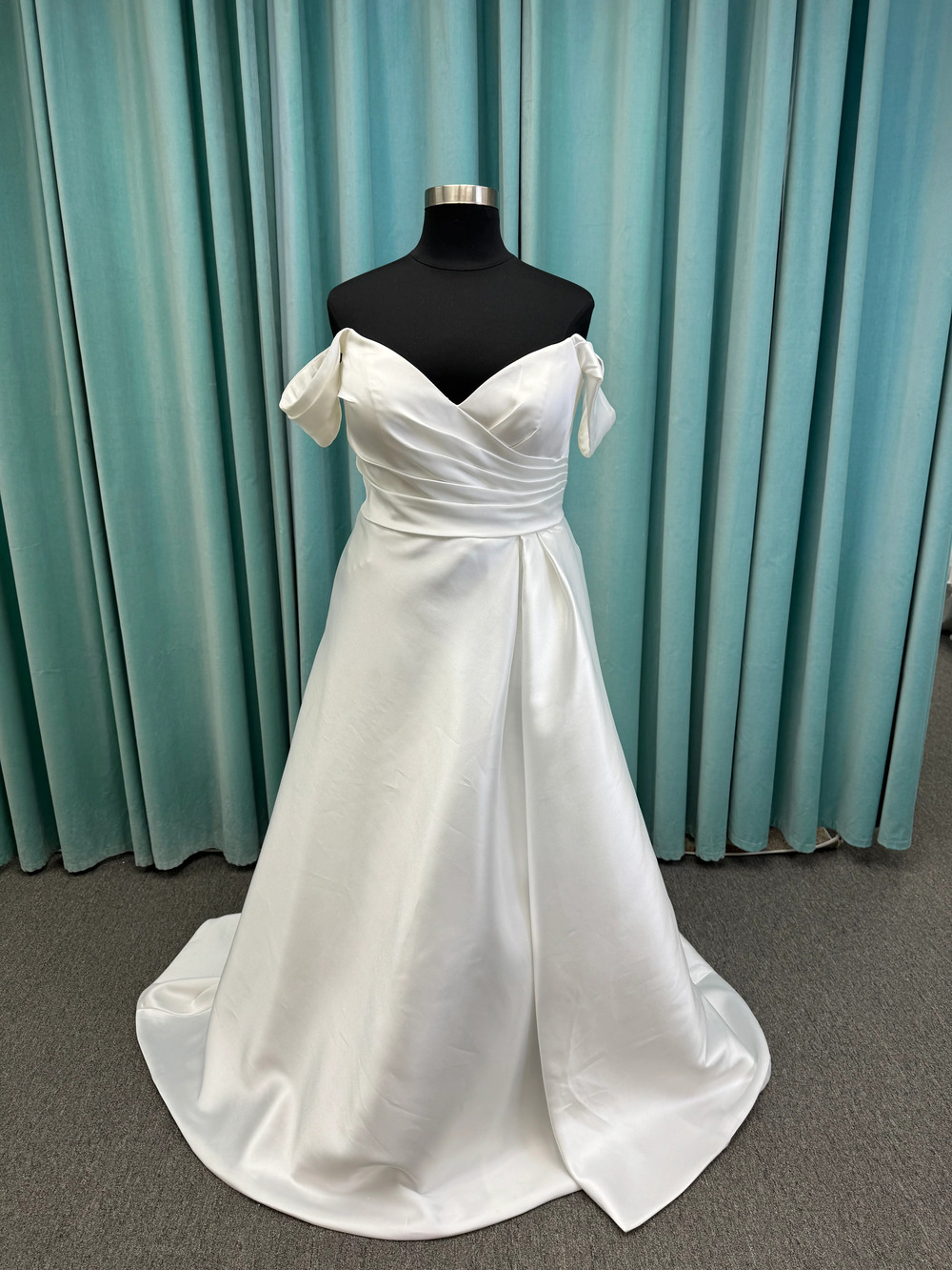 Asteria Plus Size Off-the-Shoulder Sweetheart Satin A-Line Wedding Dress with